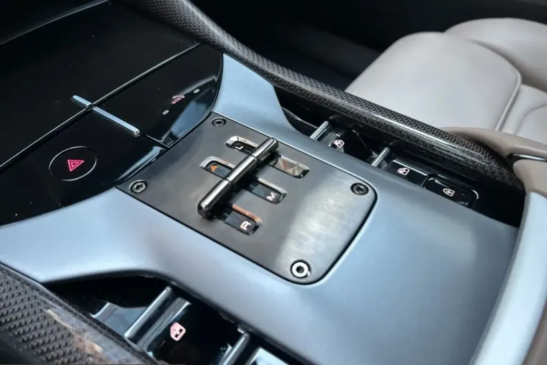 Ferrari Purosangue din 2025 cu 9.970 km - oferta FER209493 - foto 14