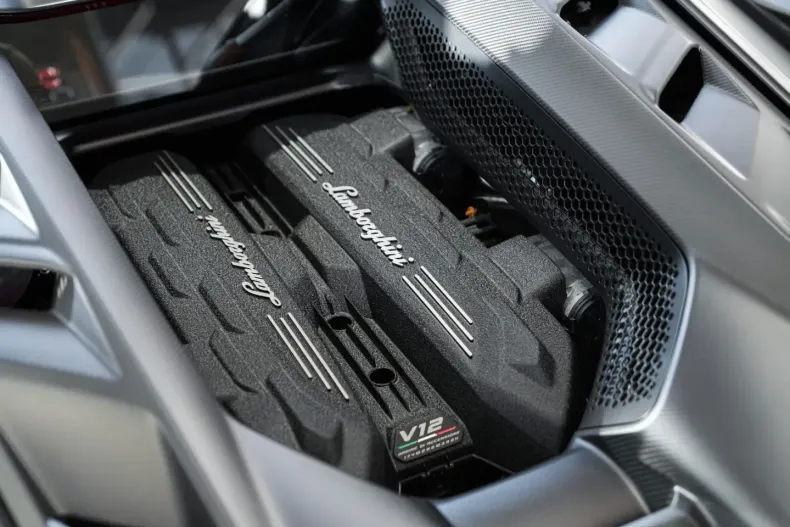 Lamborghini Revuelto din 2025 cu 3.290 km - oferta LAM209496 - foto 23