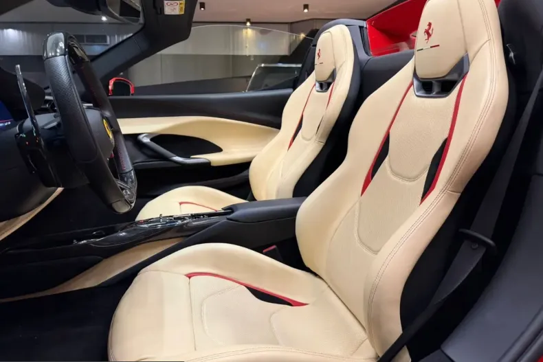 Ferrari 296 GTS din 2025 cu 6.800 km - oferta FER209497 - foto 10