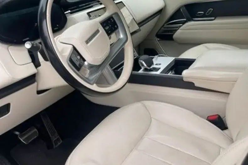 Land Rover Range Rover din 2024 cu 55.000 km - oferta LAN209498 - foto 9