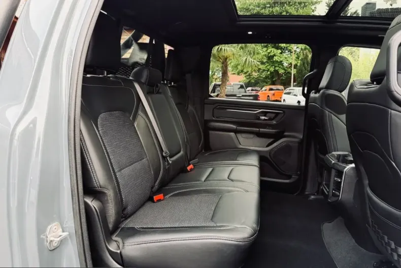 Dodge RAM din 2023 cu 27.900 km - oferta DOD209499 - foto 41