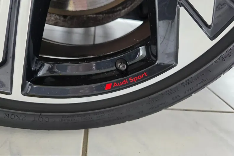 Audi A4 din 2024 cu 12.001 km - oferta AUD209504 - foto 9