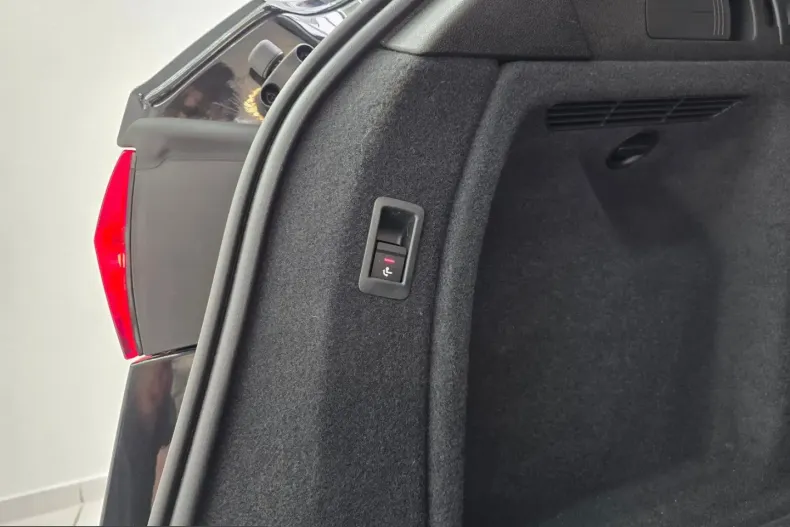 Audi A4 din 2024 cu 12.001 km - oferta AUD209504 - foto 17