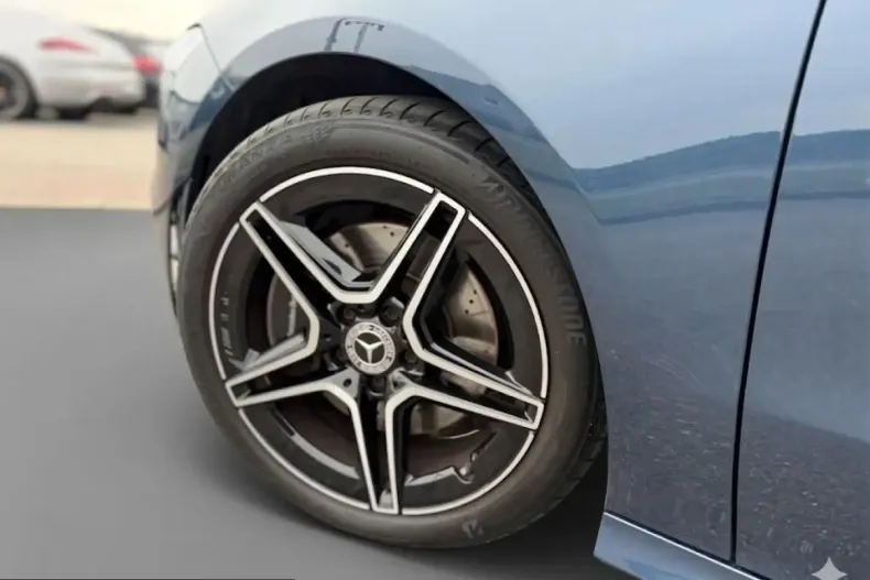 Mercedes-Benz CLA 220 Shooting Brake din 2022 cu 54.000 km - oferta MER209508 - foto 6