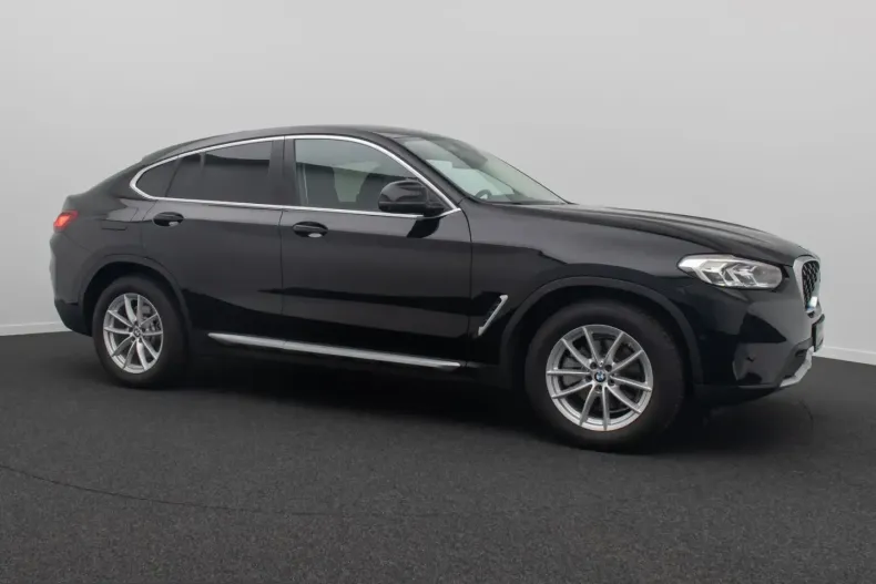 BMW X4 (Seria X) din 2022 cu 25.593 km - oferta BMW209509 - foto 4