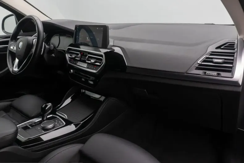 BMW X4 (Seria X) din 2022 cu 25.593 km - oferta BMW209509 - foto 23