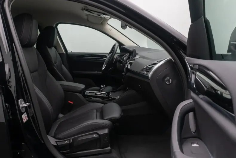 BMW X4 (Seria X) din 2022 cu 25.593 km - oferta BMW209509 - foto 24