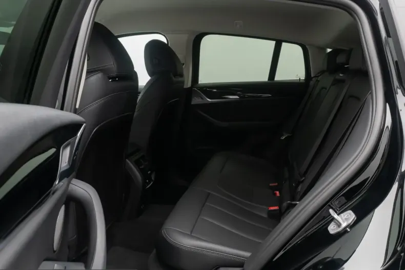 BMW X4 (Seria X) din 2022 cu 25.593 km - oferta BMW209509 - foto 25
