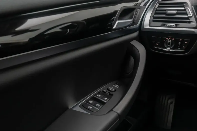 BMW X4 (Seria X) din 2022 cu 25.593 km - oferta BMW209509 - foto 33