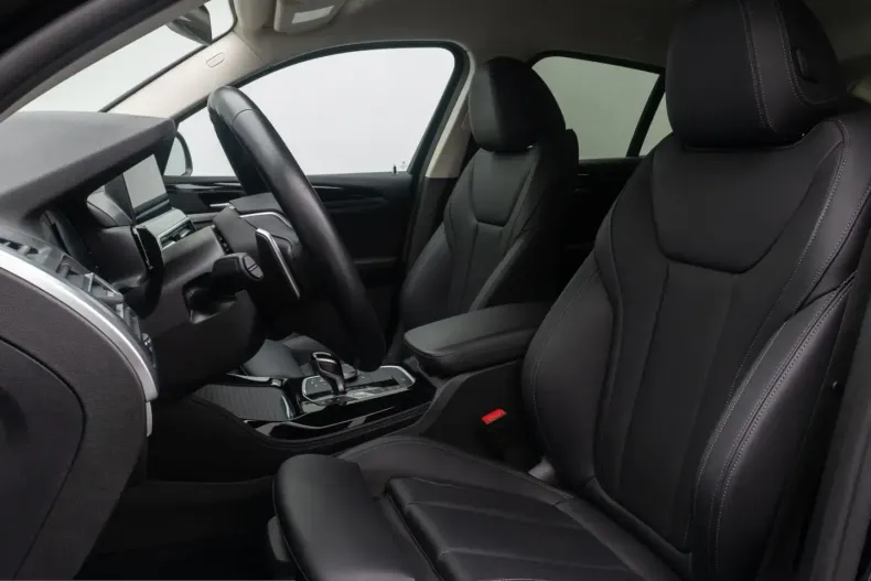 BMW X4 (Seria X) din 2022 cu 25.593 km - oferta BMW209509 - foto 34