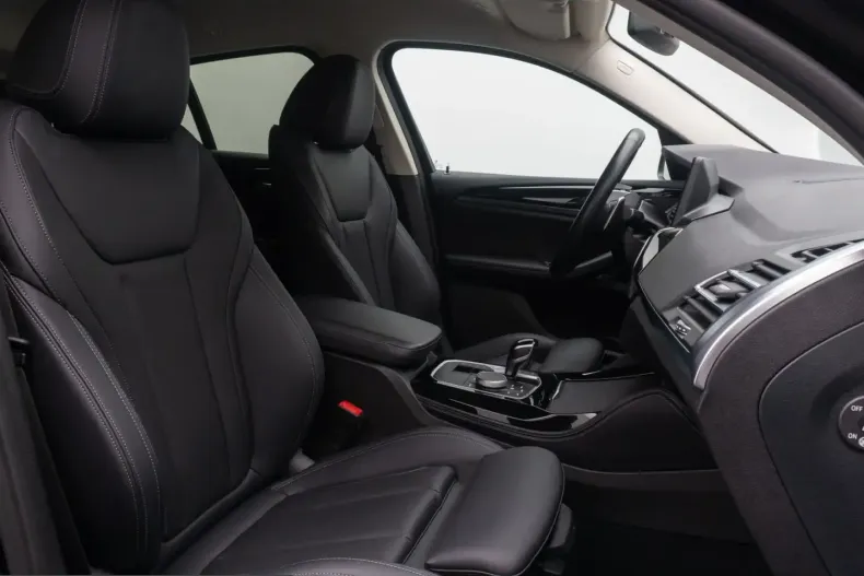 BMW X4 (Seria X) din 2022 cu 25.593 km - oferta BMW209509 - foto 35