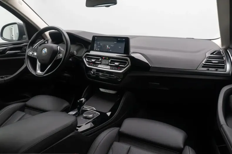 BMW X4 (Seria X) din 2022 cu 25.593 km - oferta BMW209509 - foto 40