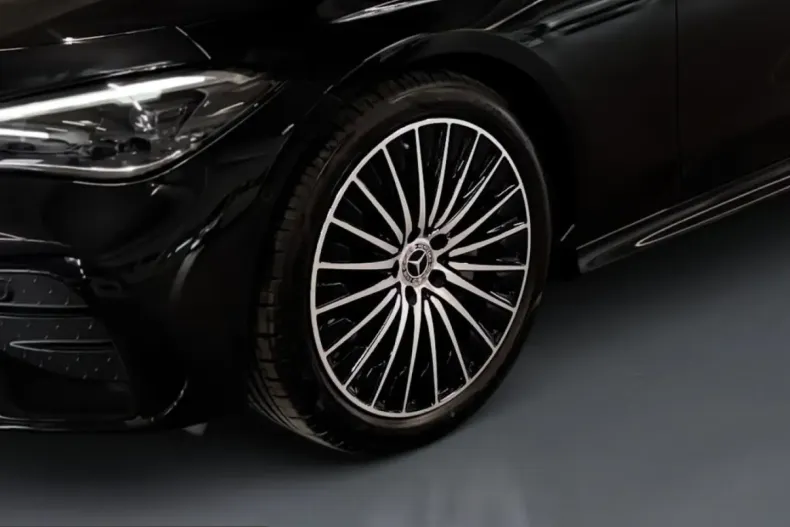 Mercedes-Benz CLE 200 (Clasa CLE) din 2025 cu 8.111 km - oferta MER209519 - foto 3