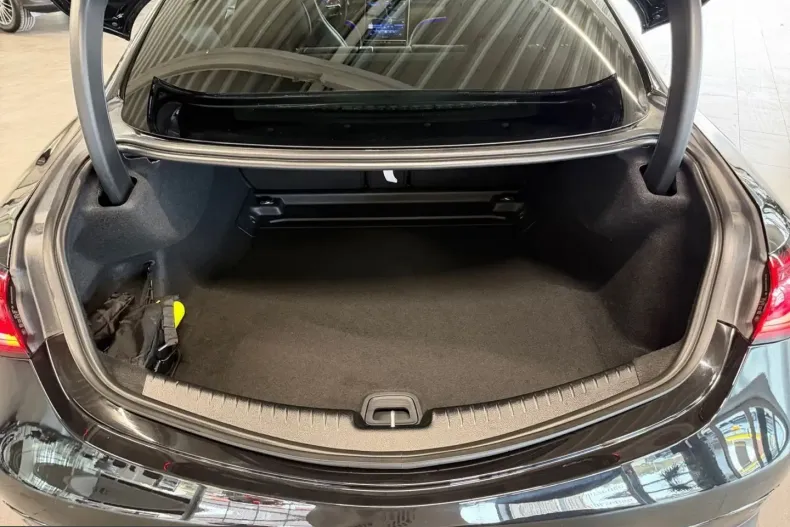 Mercedes-Benz CLE 200 (Clasa CLE) din 2025 cu 8.111 km - oferta MER209519 - foto 14