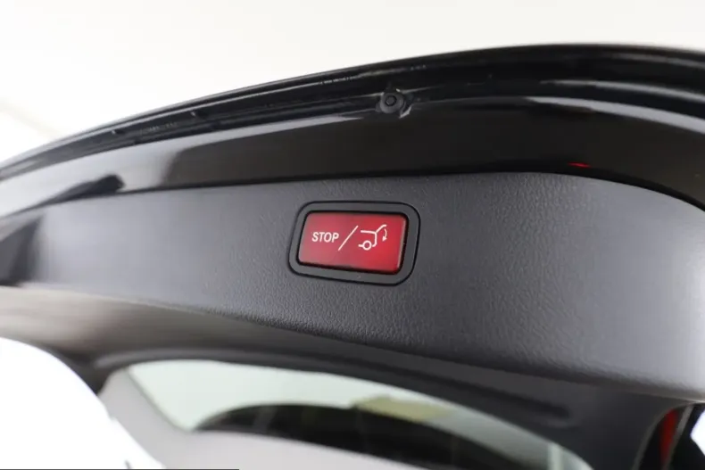 Mercedes-Benz C 180 (Clasa C) din 2025 cu 5.511 km - oferta MER209521 - foto 20