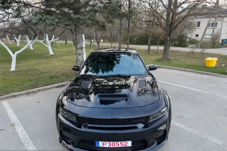 Dodge Charger din 2022 cu 9.700 km - oferta DOD209526 - foto 3