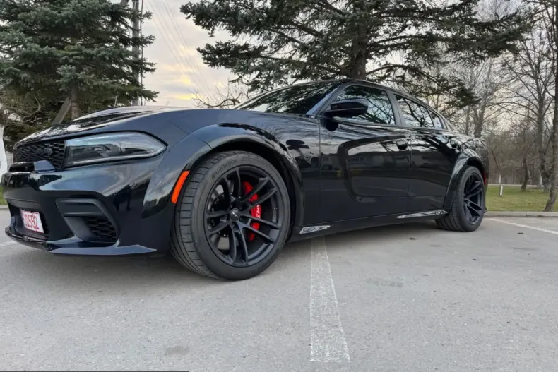 Dodge Charger din 2022 cu 9.700 km - oferta DOD209526 - foto 5