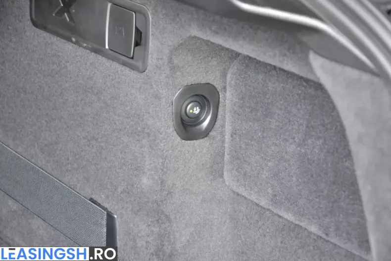 BMW X6 M (Seria X) din 2025 cu 4.100 km - oferta BMW209532 - foto 36