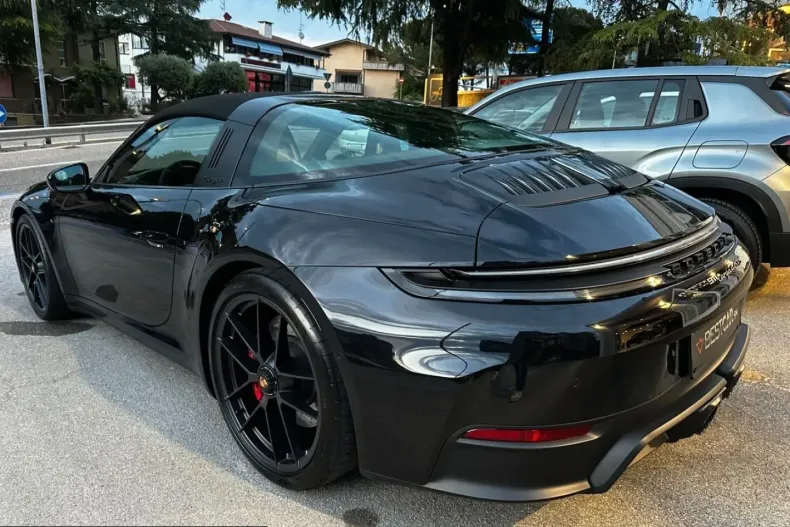 Porsche 911 din 2025 cu 14.000 km - oferta POR209562 - foto 3