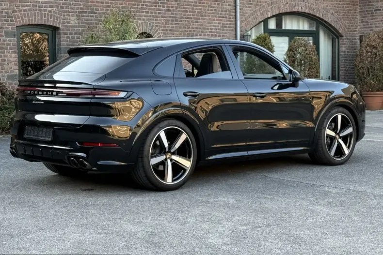 Porsche Cayenne din 2025 cu 11.000 km - oferta POR209563 - foto 24
