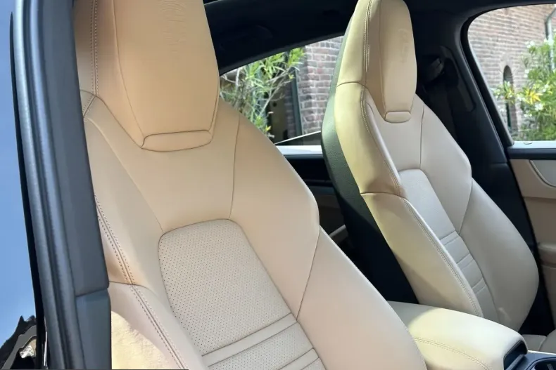 Porsche Cayenne din 2025 cu 12.100 km - oferta POR209565 - foto 15