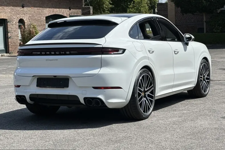 Porsche Cayenne din 2024 cu 15.900 km - oferta POR209566 - foto 20