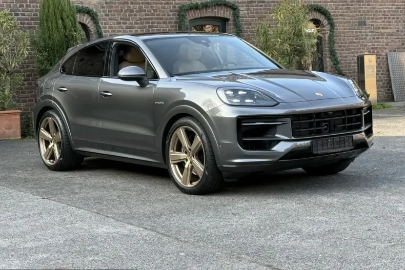 Porsche Cayenne din 2025 cu 9.700 km - oferta POR209567 - foto 6