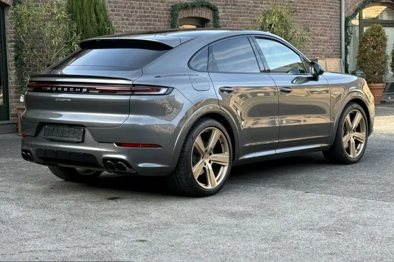 Porsche Cayenne din 2025 cu 9.700 km - oferta POR209567 - foto 20
