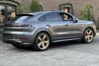Porsche Cayenne din 2025 cu 9.700 km - oferta POR209567 - foto 24