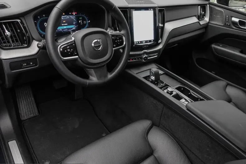 Volvo XC60 din 2024 cu 26.637 km - oferta VOL209570 - foto 6