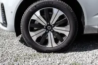 Volvo XC60 din 2024 cu 16.002 km - oferta VOL209573 - foto 3