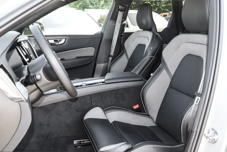 Volvo XC60 din 2024 cu 16.002 km - oferta VOL209573 - foto 7