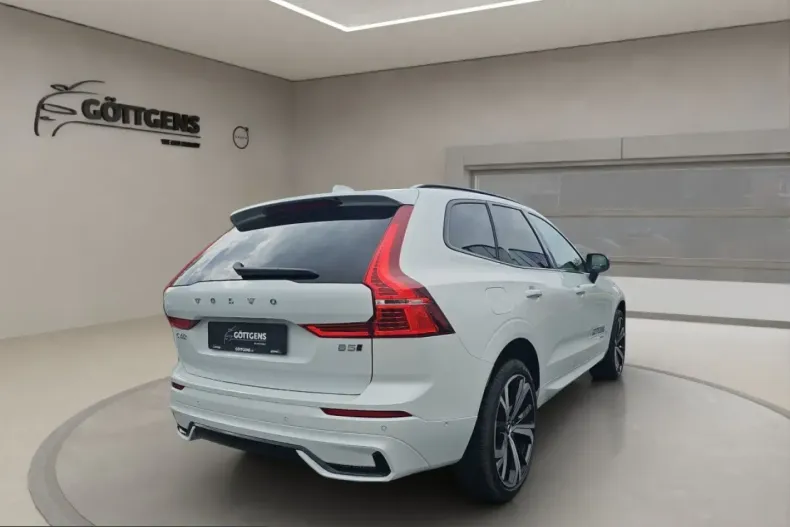 Volvo XC60 din 2025 cu 23.500 km - oferta VOL209574 - foto 4