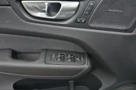 Volvo XC60 din 2025 cu 23.500 km - oferta VOL209574 - foto 11