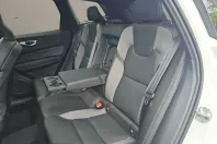 Volvo XC60 din 2025 cu 23.500 km - oferta VOL209574 - foto 12