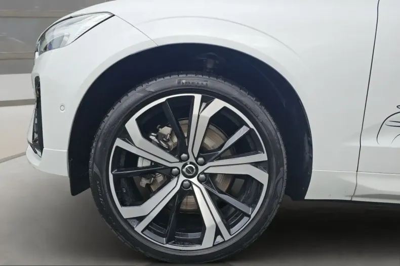 Volvo XC60 din 2025 cu 23.500 km - oferta VOL209574 - foto 15