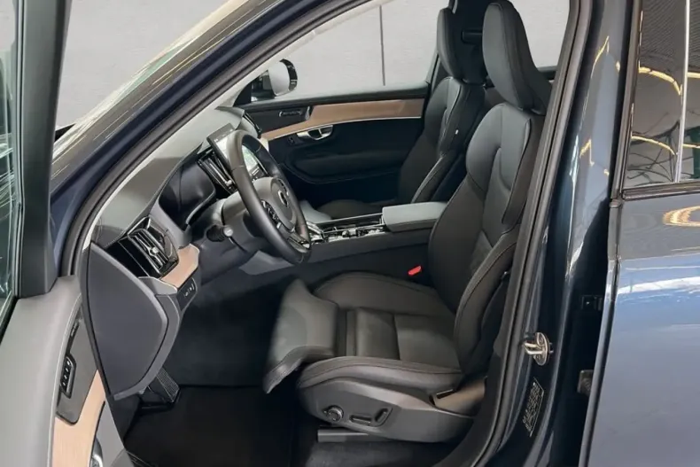 Volvo XC90 din 2025 cu 17.319 km - oferta VOL209585 - foto 11