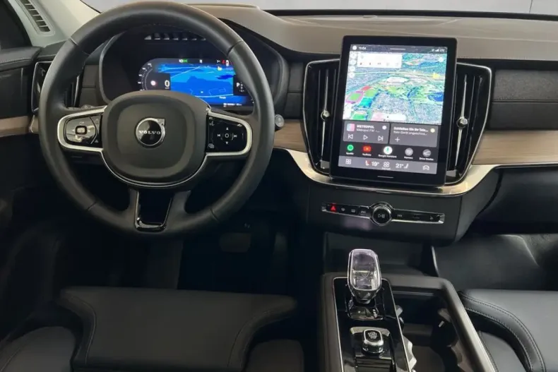 Volvo XC90 din 2025 cu 17.319 km - oferta VOL209585 - foto 14