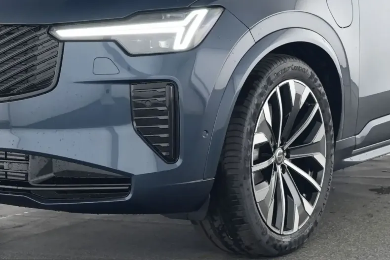 Volvo XC90 din 2025 cu 16.500 km - oferta VOL209588 - foto 4