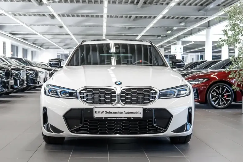 BMW M340i (Seria 3) din 2025 cu 14.685 km - oferta BMW209591 - foto 1