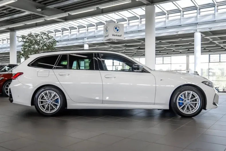 BMW M340i (Seria 3) din 2025 cu 14.685 km - oferta BMW209591 - foto 6