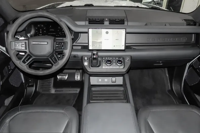 Land Rover Defender din 2023 cu 29.089 km - oferta LAN209599 - foto 4