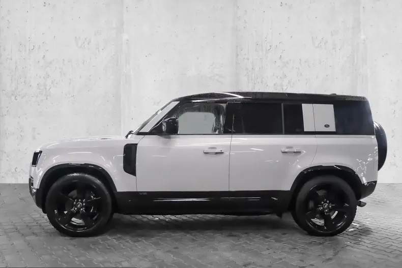 Land Rover Defender din 2023 cu 29.089 km - oferta LAN209599 - foto 6