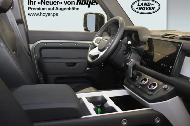 Land Rover Defender din 2024 cu 16.300 km - oferta LAN209601 - foto 4