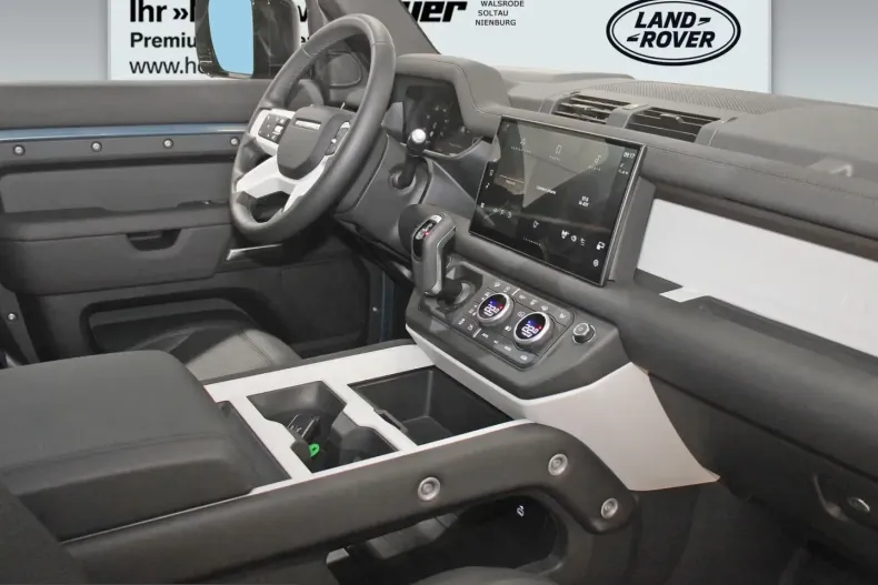 Land Rover Defender din 2025 cu 21.300 km - oferta LAN209602 - foto 4