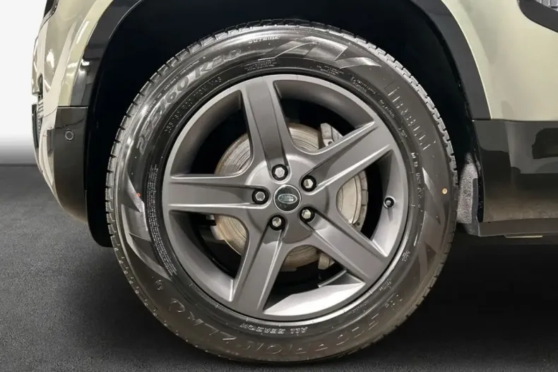Land Rover Defender din 2024 cu 19.751 km - oferta LAN209603 - foto 9
