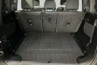 Land Rover Defender din 2024 cu 19.751 km - oferta LAN209603 - foto 11