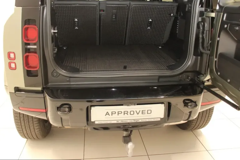Land Rover Defender din 2024 cu 22.600 km - oferta LAN209604 - foto 12