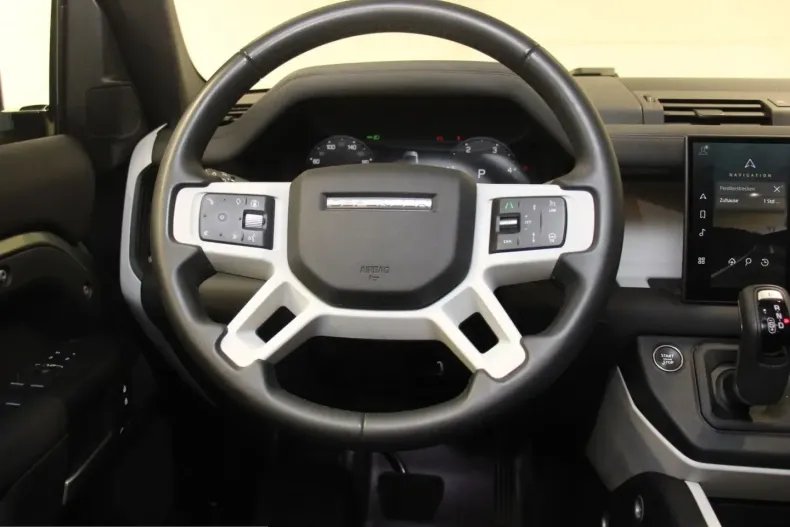 Land Rover Defender din 2024 cu 22.600 km - oferta LAN209604 - foto 19