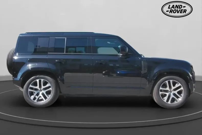 Land Rover Defender din 2024 cu 12.700 km - oferta LAN209606 - foto 6
